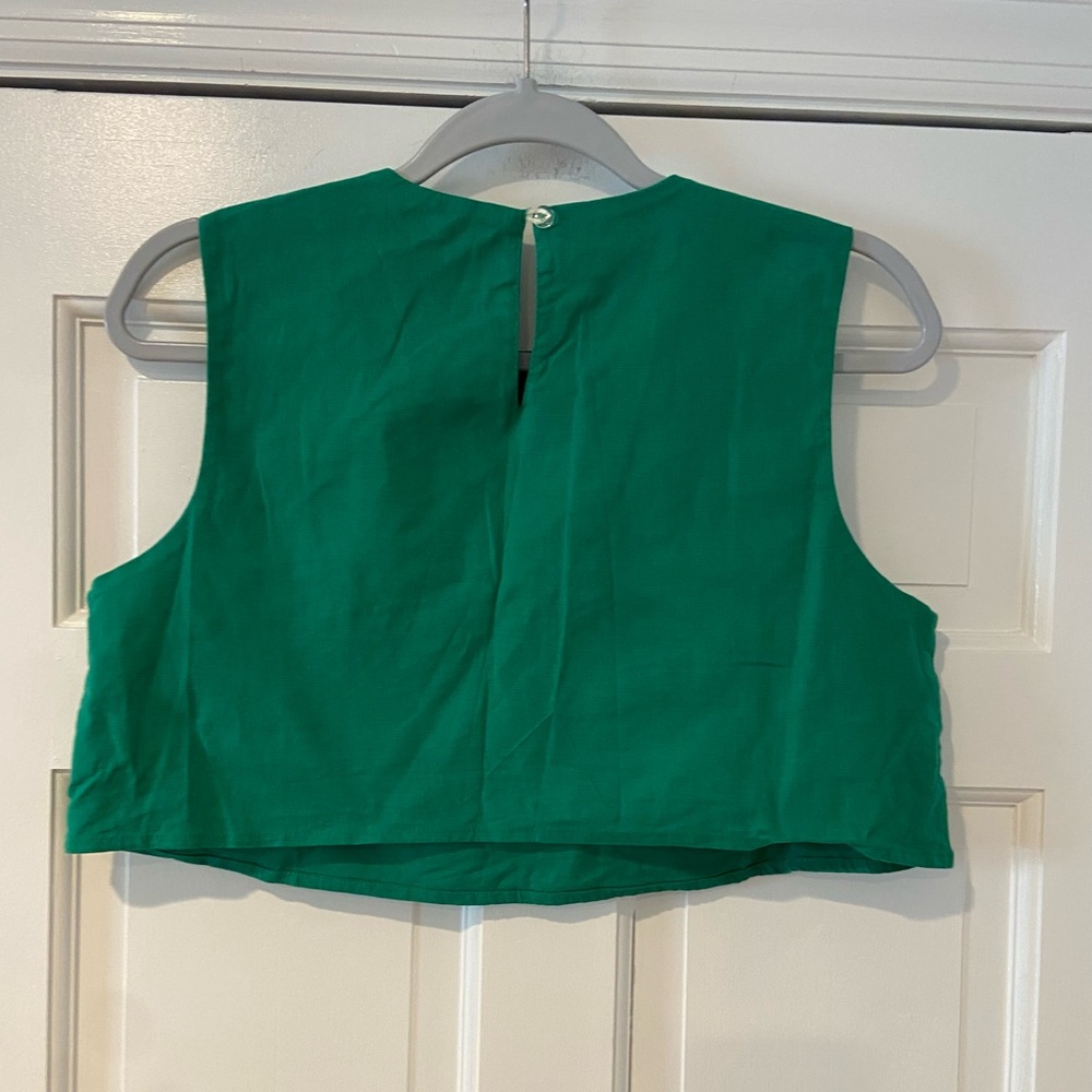 Commense Emerald Green Sleeveless Crop Top - Picture 2 of 7